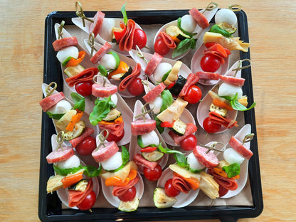 Cold appetizers | Assorted antipasto skewer (olive, bocconcini, tomatoes, peppers, chorizo, artichokes, salami...)