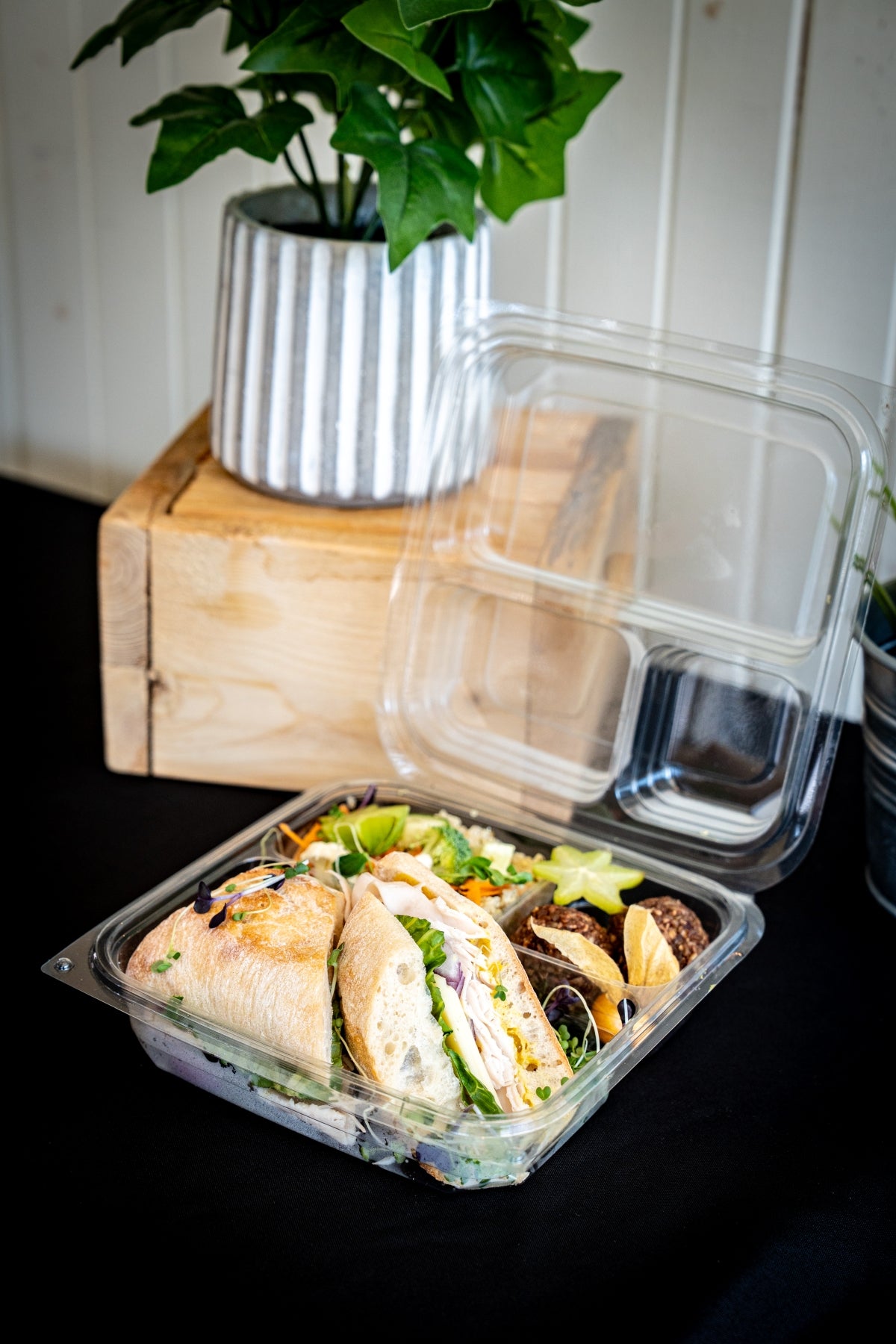 Lunch boxes