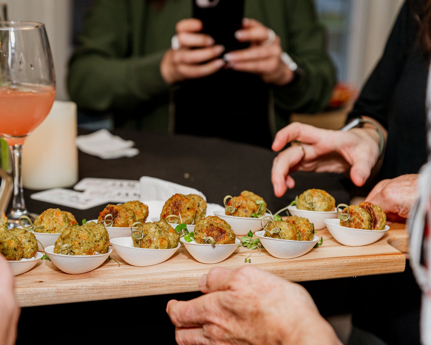 Hot appetizers | Corn fritters, broccoli and cheddar