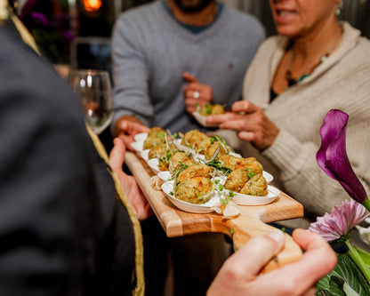 Hot appetizers | Corn fritters, broccoli and cheddar