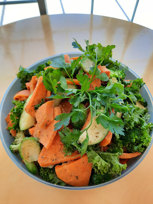 Lunch box | Choice of salad | Kale, sweet potatoes and brussels sprouts